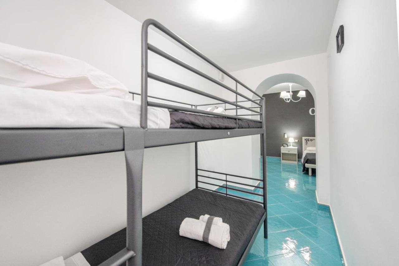 La Casa Del Pozzo Vecchio Bed & Breakfast Procida Exterior foto